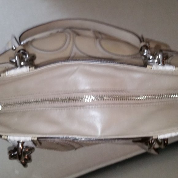 Coach 16449 Colette signature leather patent overlay in putty bag - Picture 9 of 11